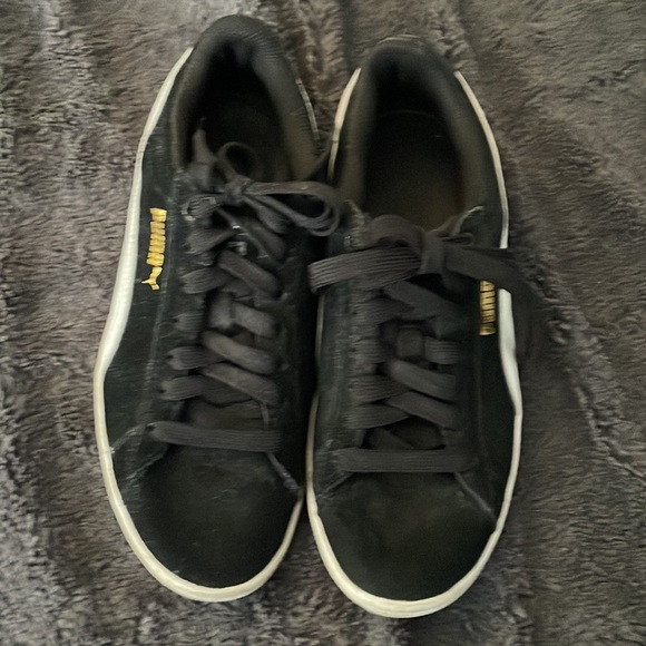 Womens 7 Puma Black Lace Up Sneakers - Picture 5 of 5